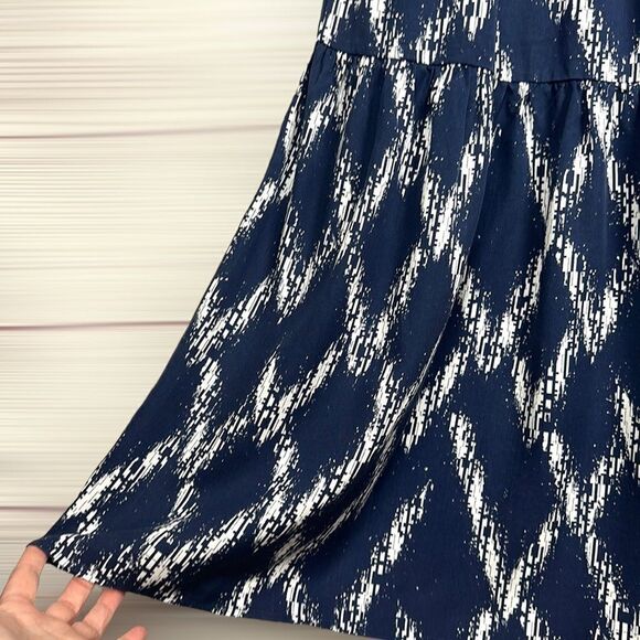 NWT Badgley Mischka Blue & White Printed Midi Length Tent Dress Size: M - Picture 6 of 14